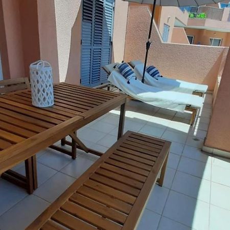 Limnaria Gardens - Superb Modern 1 Bed Apartment With Pool Views Пафос Экстерьер фото