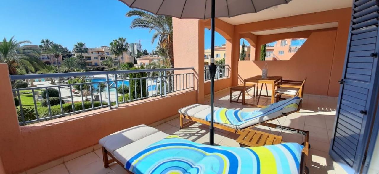 Limnaria Gardens - Superb Modern 1 Bed Apartment With Pool Views Пафос Экстерьер фото