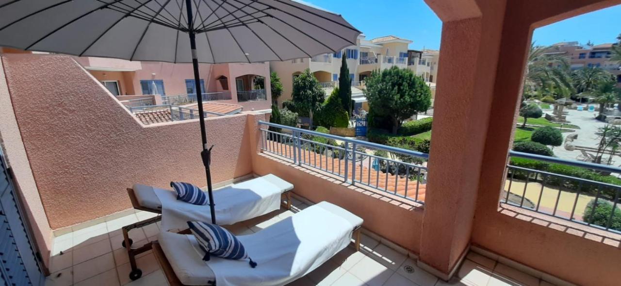 Limnaria Gardens - Superb Modern 1 Bed Apartment With Pool Views Пафос Экстерьер фото
